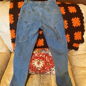 Revice jeans! Star on the butt! NWOT 27